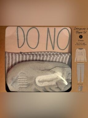 Rae Dunn Loungewear & Slipper Set - Do Not Disturb